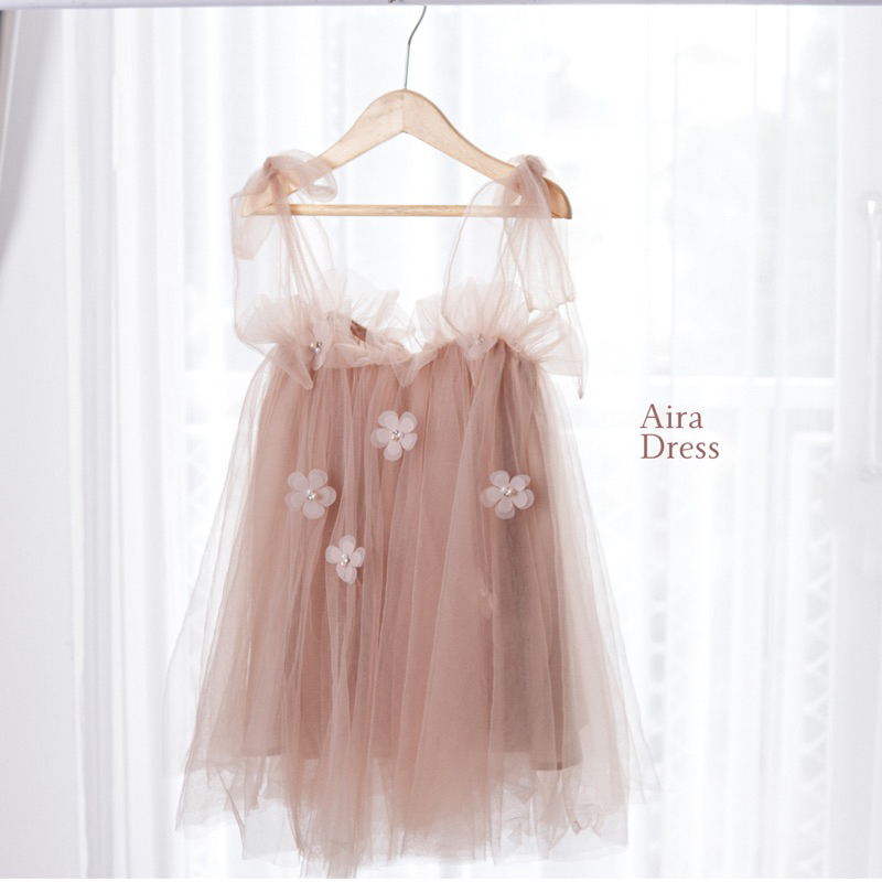 Aira Dress