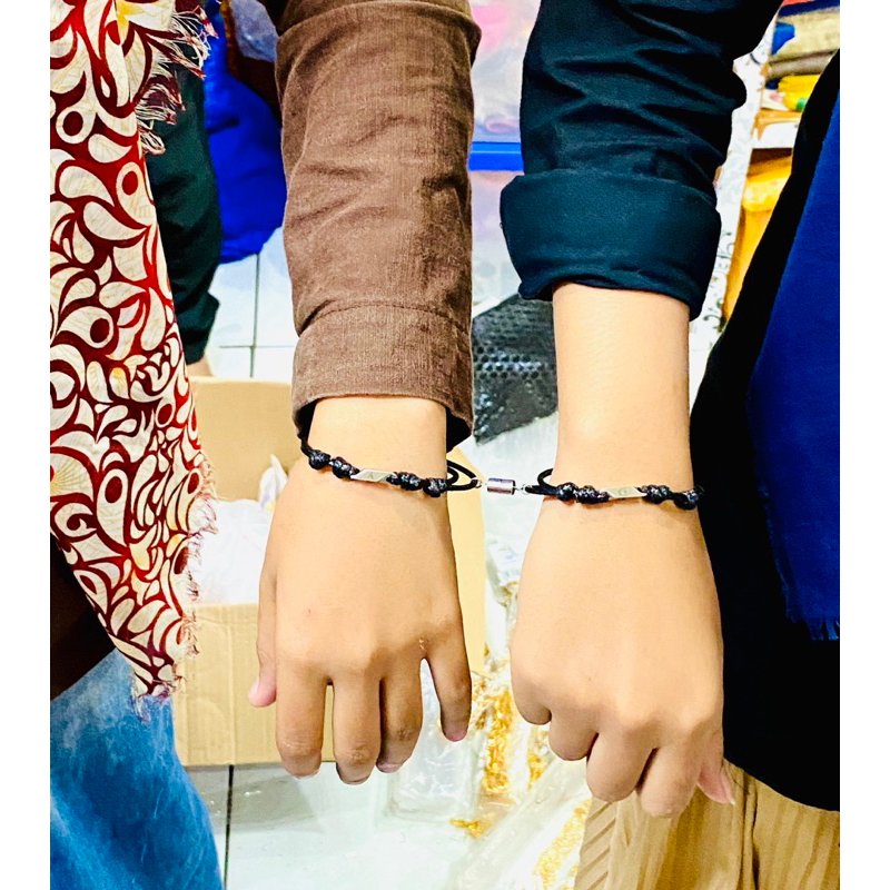 gelang solmate titanium viral