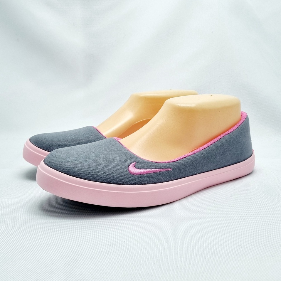 SEPATU WANITA SLIP ON 01 SPECIAL GREY.SEPATU SANTAI.SEPATU HIJABERS.SEPATU KERJA.SEPATU KULIAH