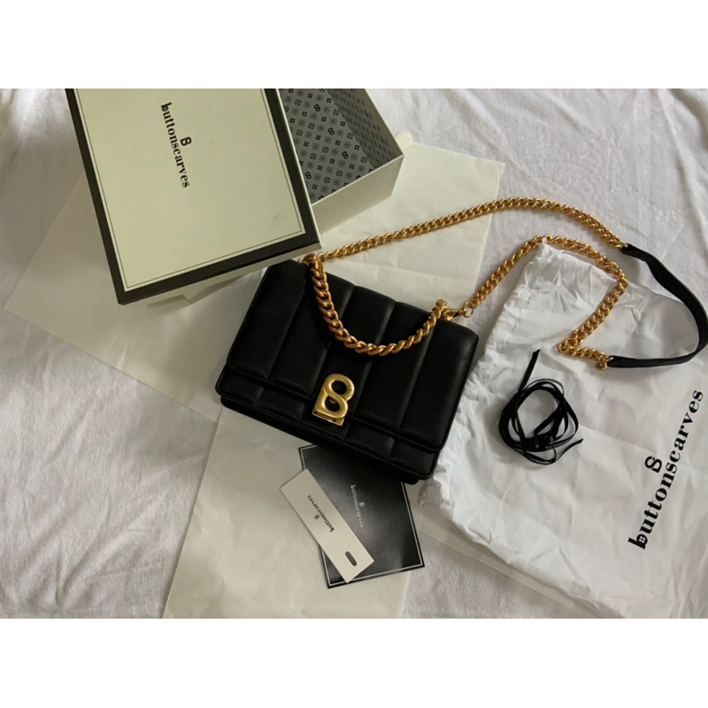 BUTTONSCARVES Nora bag / tas hitam / sling bag