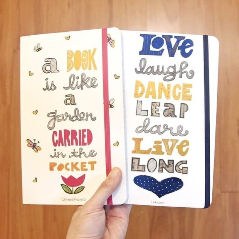 

SET WORDS OF A FEATHER NOTEBOOK 2 in 1 - Notes Buku Journal Diary Bergaris