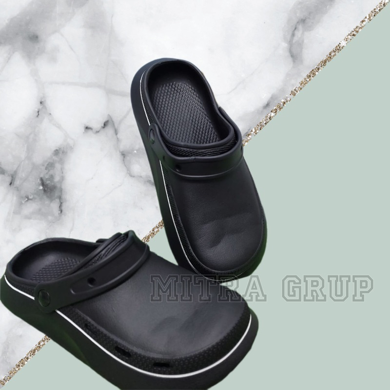 V11 Sandal Pria Model Baim Anti Air Nyaman/Sandal Kodok Pria/Sandal Perawat Polos/Sepatu Sandal Polos DK