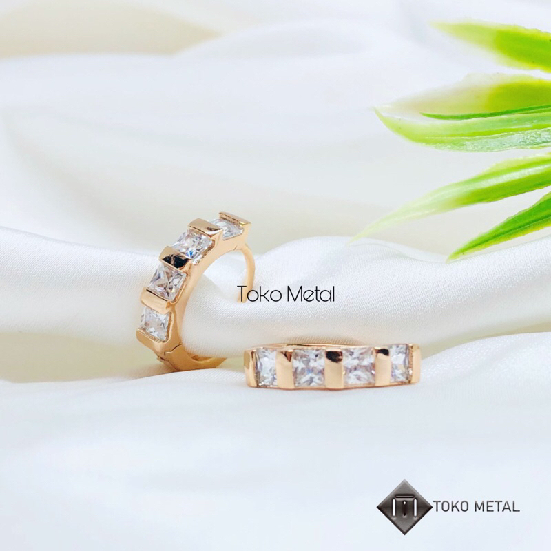 Anting Xuping 100% Original Permata Kotak Baris Lapis Emas [ Toko Metal ]