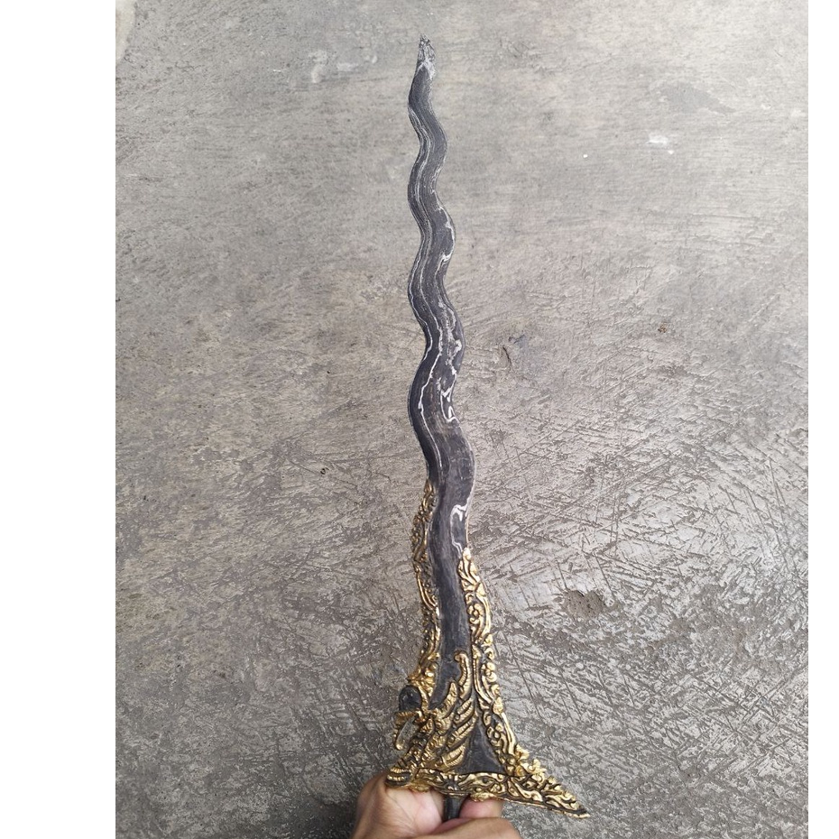 Keris KInatah Naga Manglar Luk 11 Pamor Banyu Mili