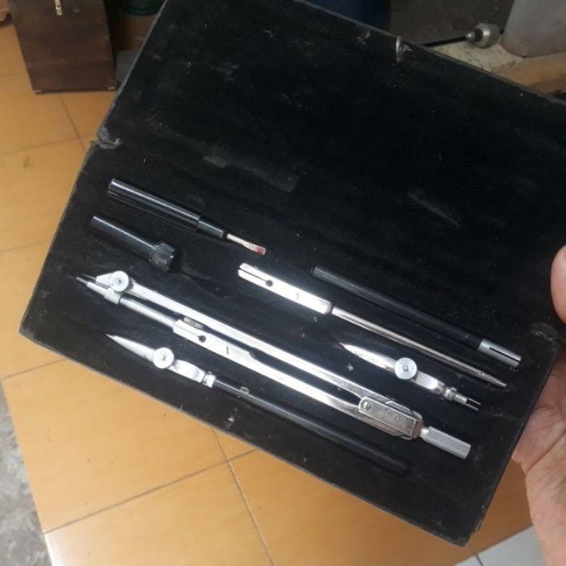 Jangka BOFA seri D408 Model Jadul minus cadangan pengganti tempat jarum