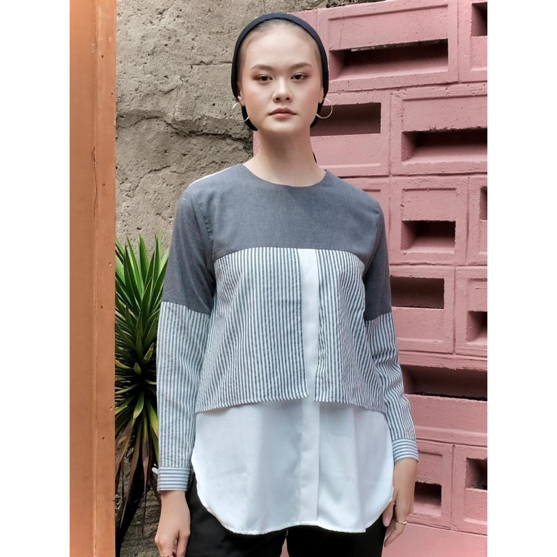 Pakaian blouse wanita KALULA GREY STRIPE TOP by DYA ID SALATIGA KEBUMEN SOLO SUKOHARJO
