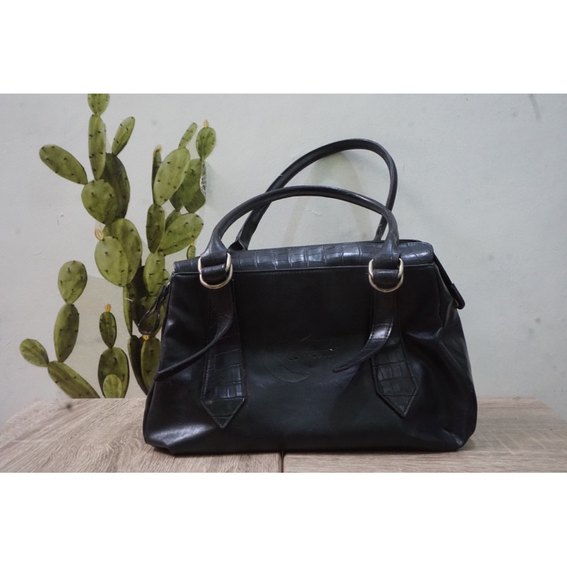 (PRELOVED) Shoulder Bag | Capacci | Hitam