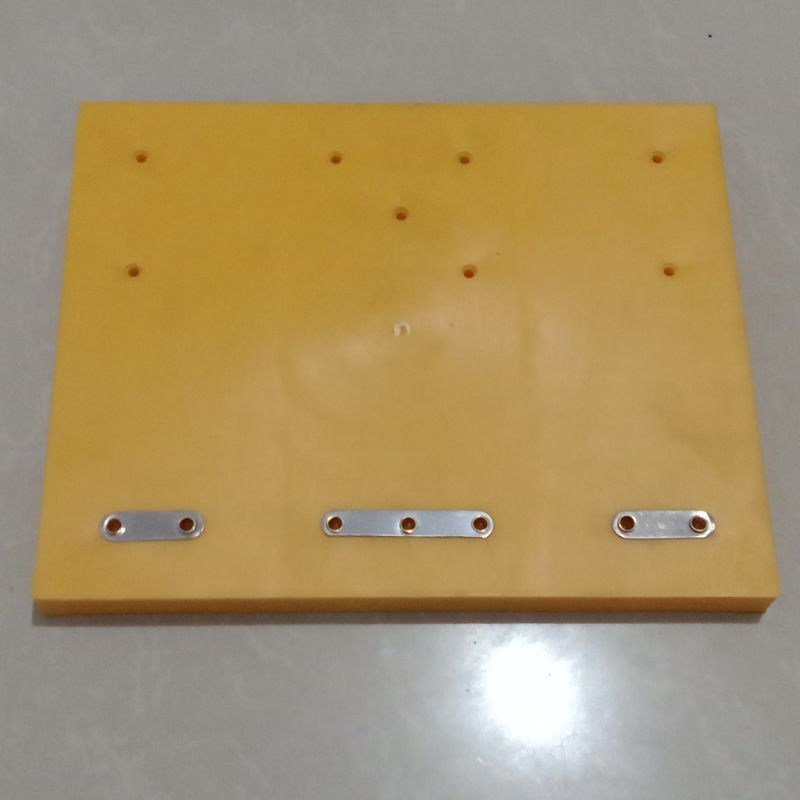 

Papan seraguna, kit listrik, seqip, papan berlubang