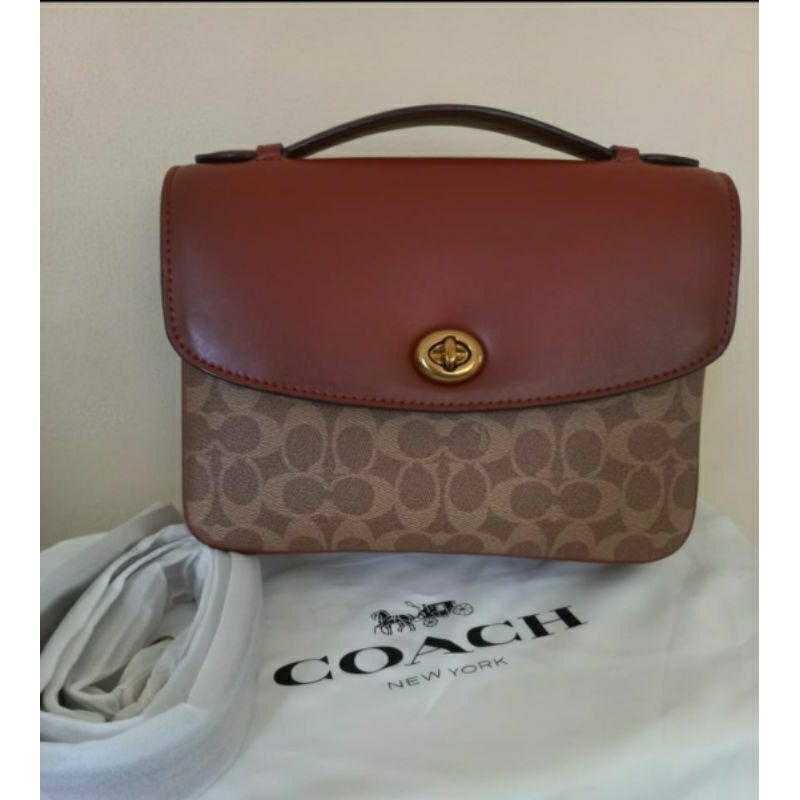 Preloved Coach Cassy tan signature