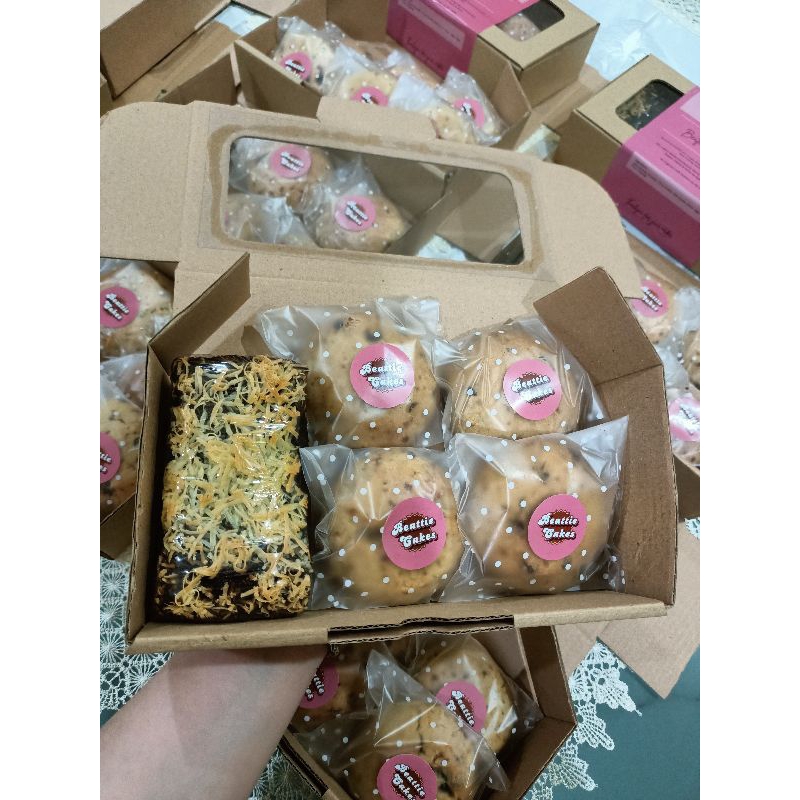 

HAMPERS MINI Brownies x Softcookies