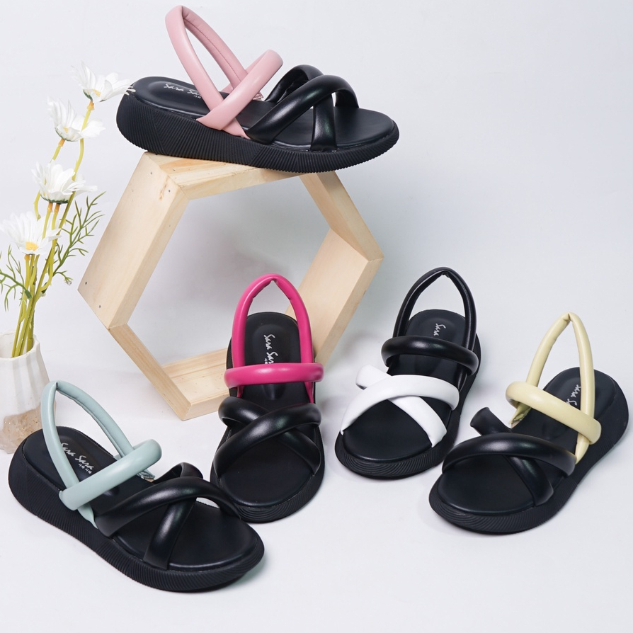 SARASARA YUK - LUCY Sepatu Sandal Anak Perempuan Wedges Tinggi 4cm Usia 3 - 10 Tahun Size 31 - 35 Model Silang dua Tali Strap Belakang Hak Sedang Sendal Gunung Cewek 32 33 34 SARA SARA Warna All Kekinian Terbaru Shoes Ori Original Mall Official Store