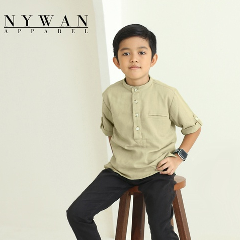 2311102 Nywan Apparel baju pakaian Kemeja muslim Koko Anak laki lebaran Linen Cringkle Hitam Hijau S
