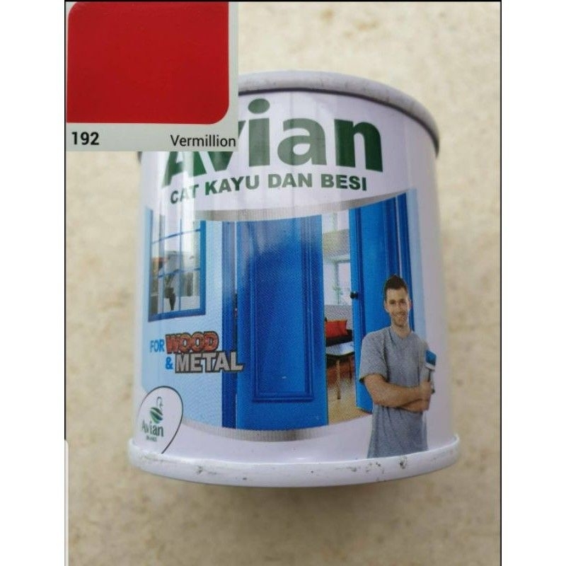 ✨Cat kayu dan besi Avian 100 cc warna merah