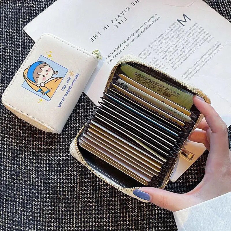 READY STOCK BISA COD - DOMPET KOIN TEMPAT KARTU LIPAT KARAKTER KARTUN ANAK PEREMPUAN LUCU KAWAII KULIT SINTETIS KUAT AWET RISLETING ZIPPER TAS PORTABEL GAYA REMAJA CEWEK KPOP KOREA AESTHETIC BUNGA ELEGAN MEWAH FANCY VIRAL TREN PREMIUM MURAH IMPORT CUTE