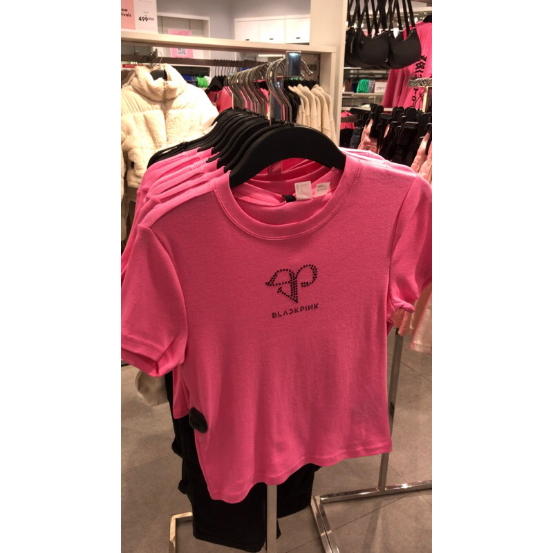 H&M kaos blackpink