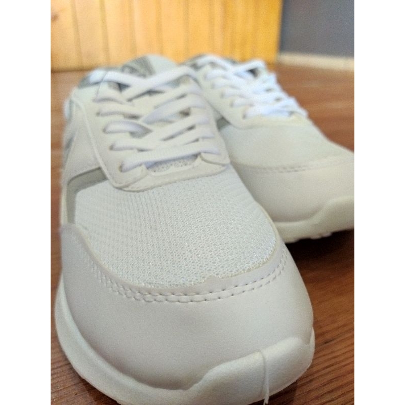 Aerostreet Osaka Putih Abu Muda BNIB - Sepatu Sneakers Casual