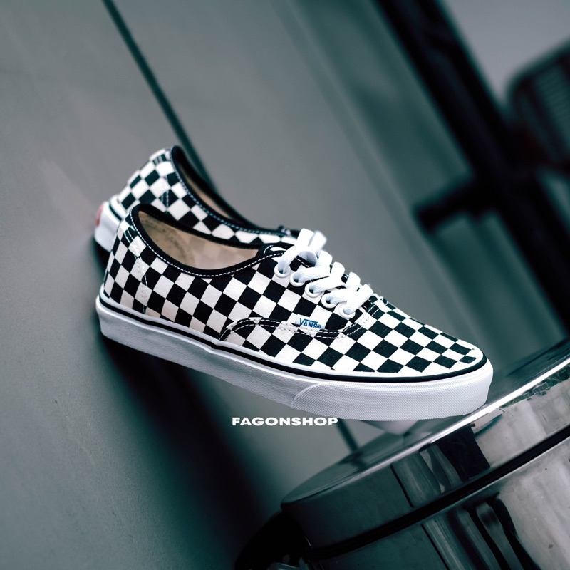 V4NS AUTHENTIC CHECKERBOARD GOLDEN COAST CLASSIC ORIGINAL 100%