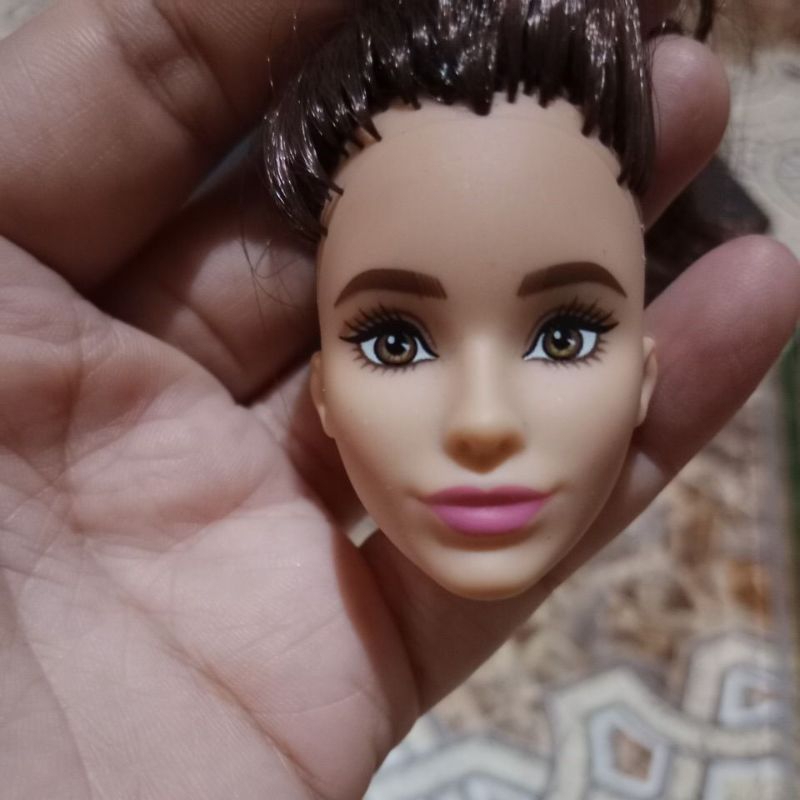 kepala barbie stgah botak pesanan khusus