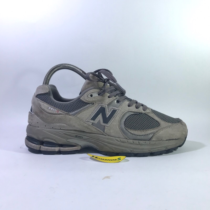 HS New Balance 2002r second