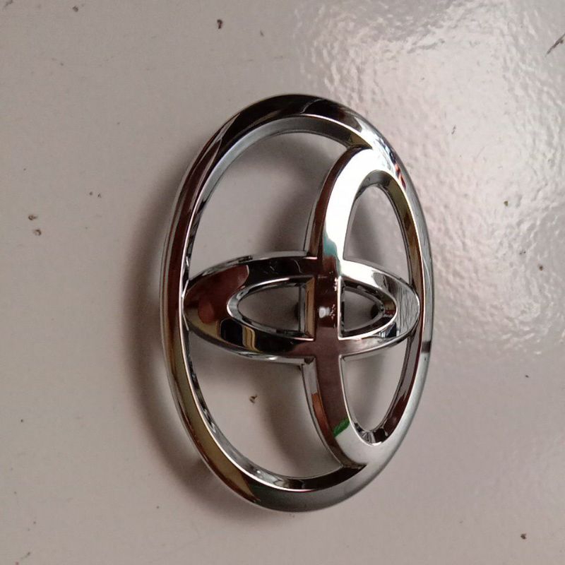 Emblem logo stir toyota