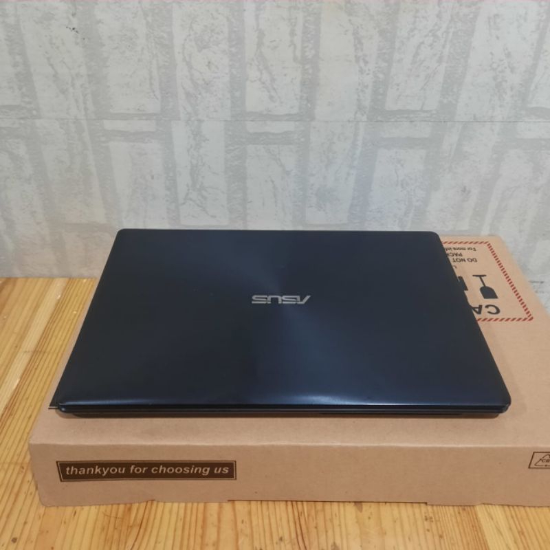 Laptop Asus A450LD Cor i5 -4210U Ram 8Gb/Ram 4Gb/HDD 500Gb Doblevga Nvdia Geforce 820M 2Gb Layar 14 inch Windows 10 Full Aplikasi siap pakai Mulus