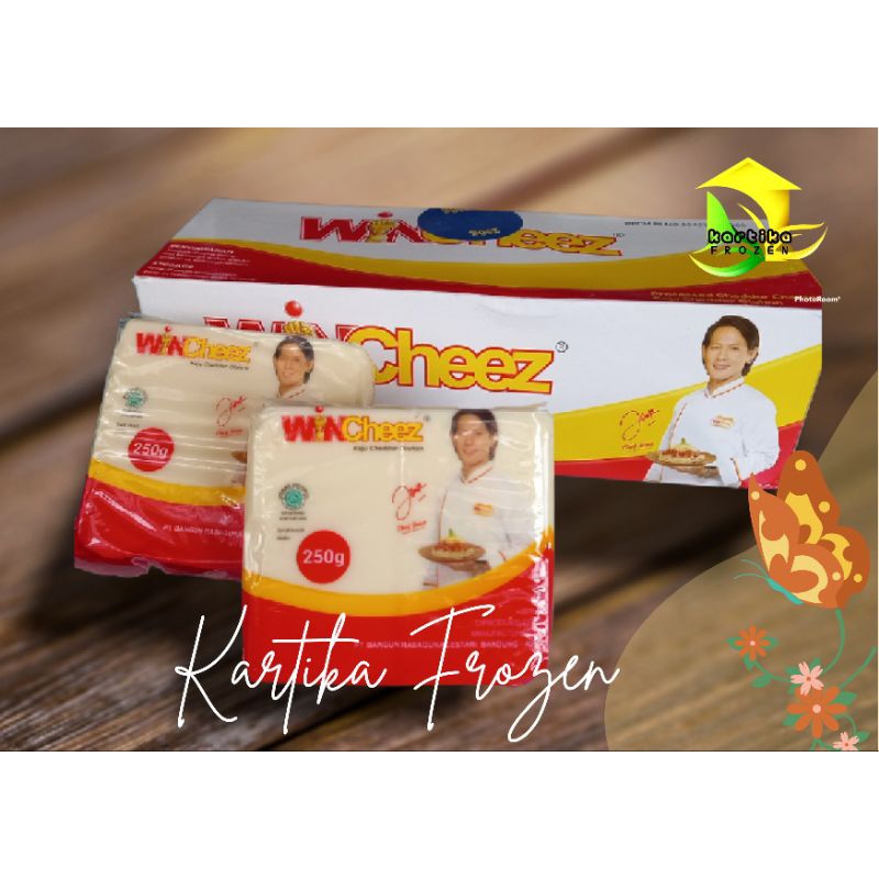 

WINCHEES CHEDDAR CHEESE Slop 8x250Gr, cocok untuk toping kue,roti,masakan dll dan bisa diparut/dipotong potong