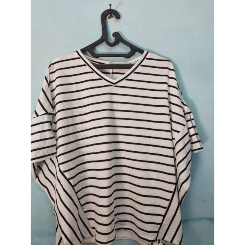 THRIFT&PRELOVED//BLOUSE/TANKTOP//KAOS V NECK//PILIHAN//MOHON BACA DESKRIPSI