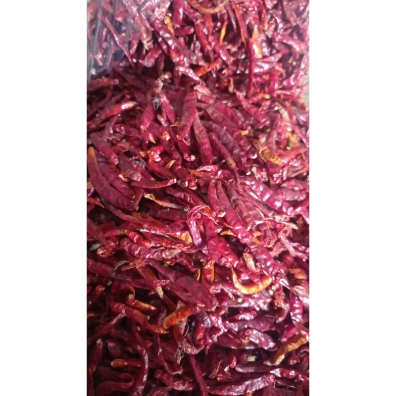 

1 kg cengek kering kualits super pedas dan warna merah