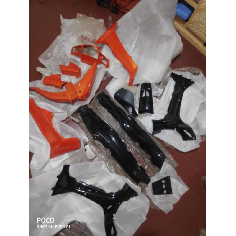 body F1Zr 2002/2003 original Yamaha orange black