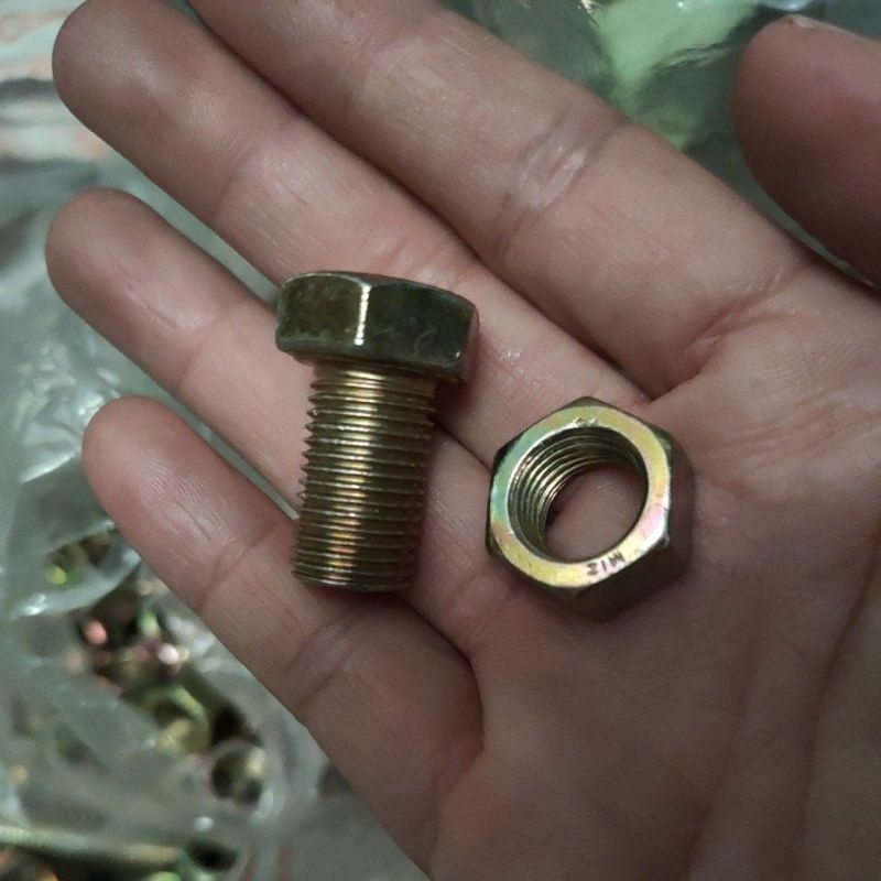 baut mur m12x20 1.25 drat halus kuning kunci 17 / baut m12x20 drat halus kuning/ baut kuning drat ha