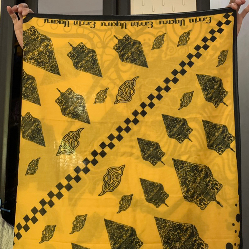 ERRIN UGARU HIJAB SEGI EMPAT ORIGINAL 100%