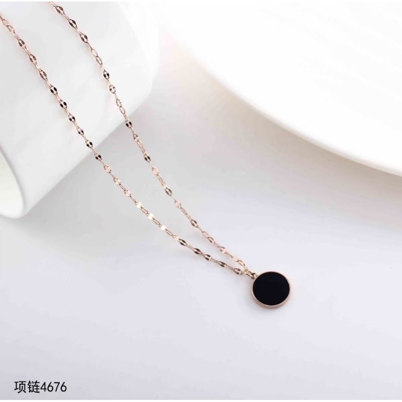 KALUNG TITANIUM BLACK STONE ANTI KARAT SELAMANYA