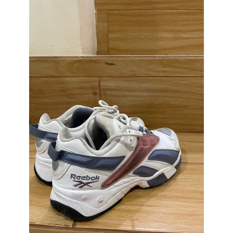 SEPATU PRELOVED ORIGINAL 100% MURAH (Reebok,ruby,converse,vans,dll)