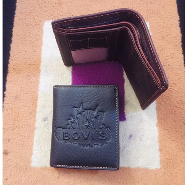 dompet lipat pria bahan kuit asli impor berkulitas model lipat biasa lidah tngah #dompet #dompetpria #dompetkulit #dompetcowok #dompetkulitpria #dompetkeren #dompetimpor #dompetbagus