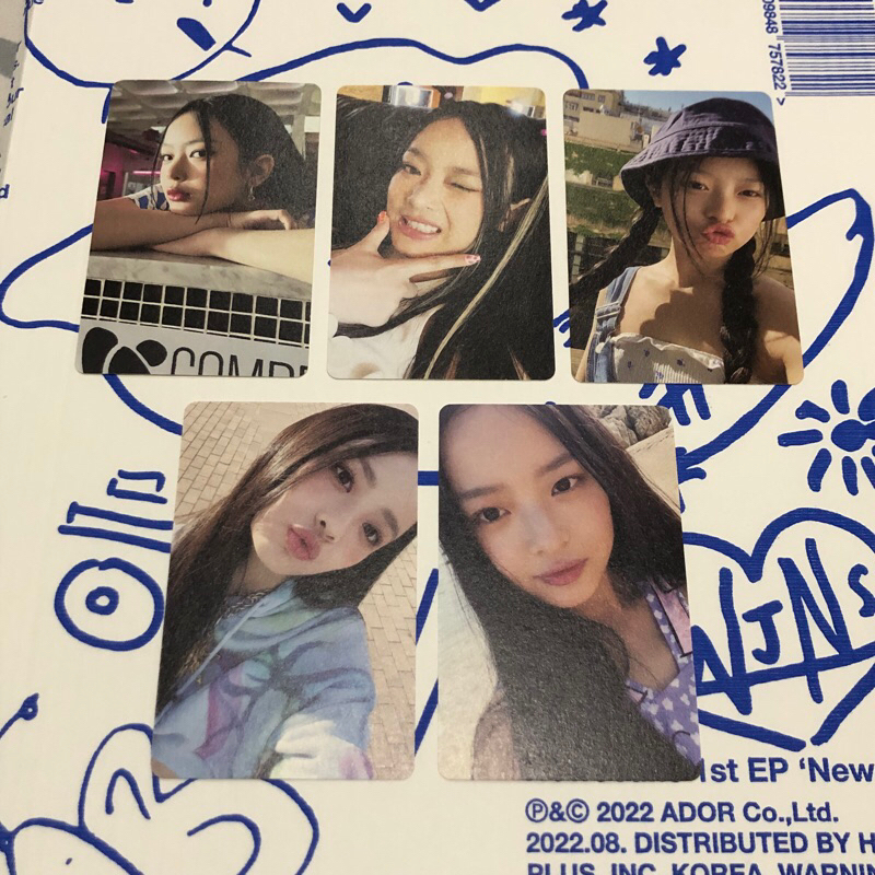 Newjeans Hanni Bluebook 1st Ep Bucket Noot Noot Weverse A Photocard PC
