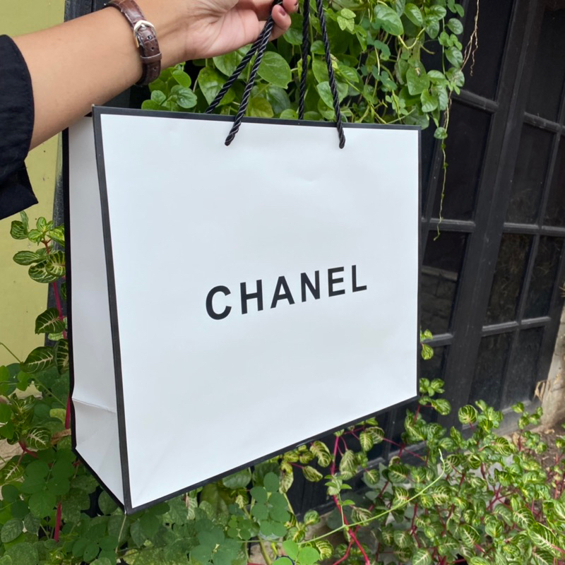 

Paper Bag Chanel HQ Pembungkus Kado