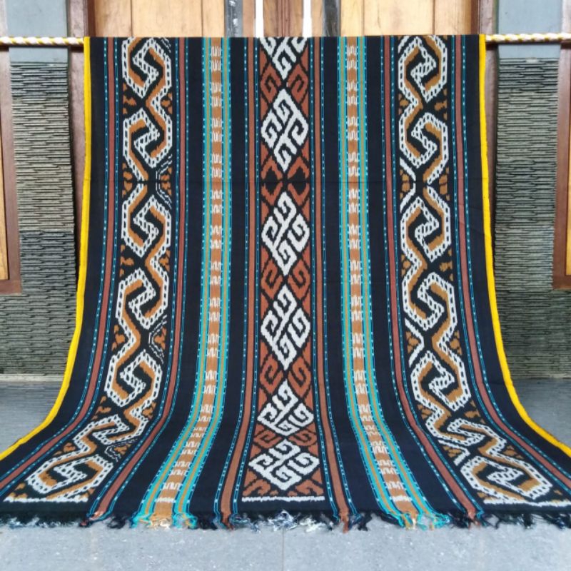 Kain Tenun etnik Jepara Motif Toraja