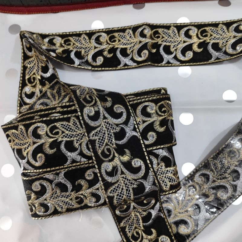 renda  india bordir tempel meteran