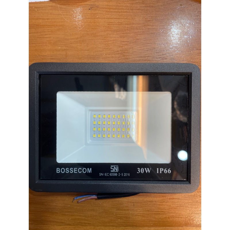 LAMPU SOROT BOSSECOM 30W LED