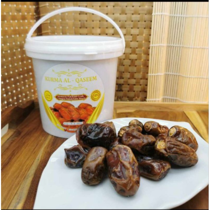 

Kurma Al Qaseem kemasan ember berat 800gram Fresh