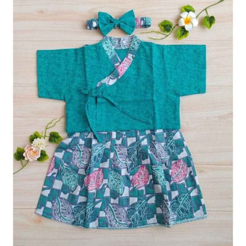 Hanbok Bayi dan Anak Perempuan