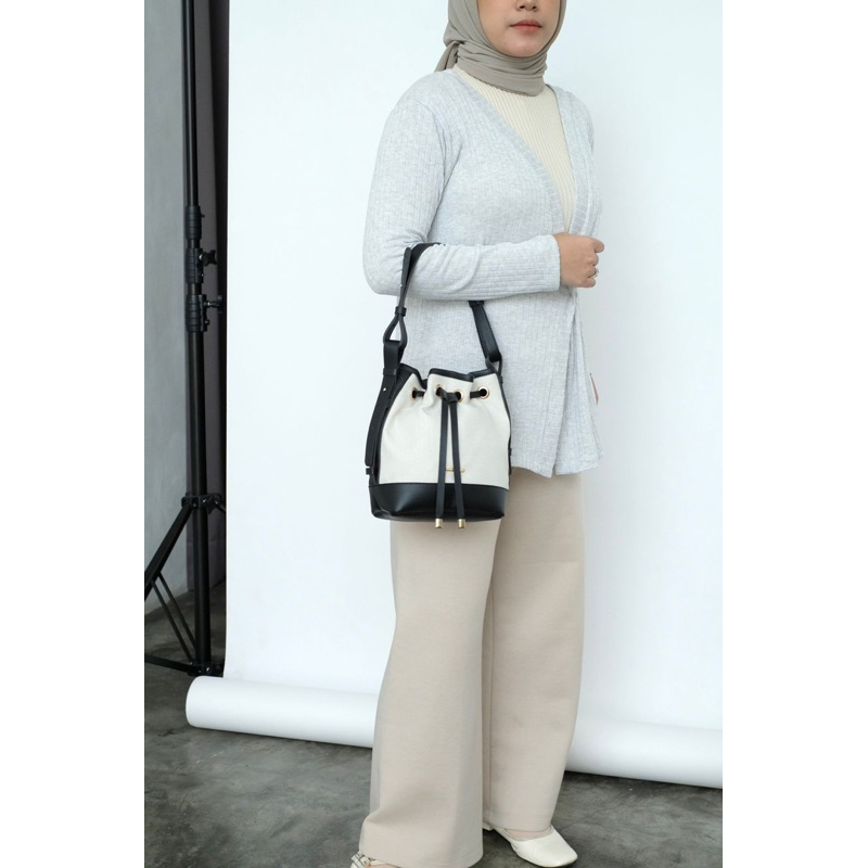 Flicka bucket bag kode V 38 free dustbag (BISA BAYAR DITEMPAT)