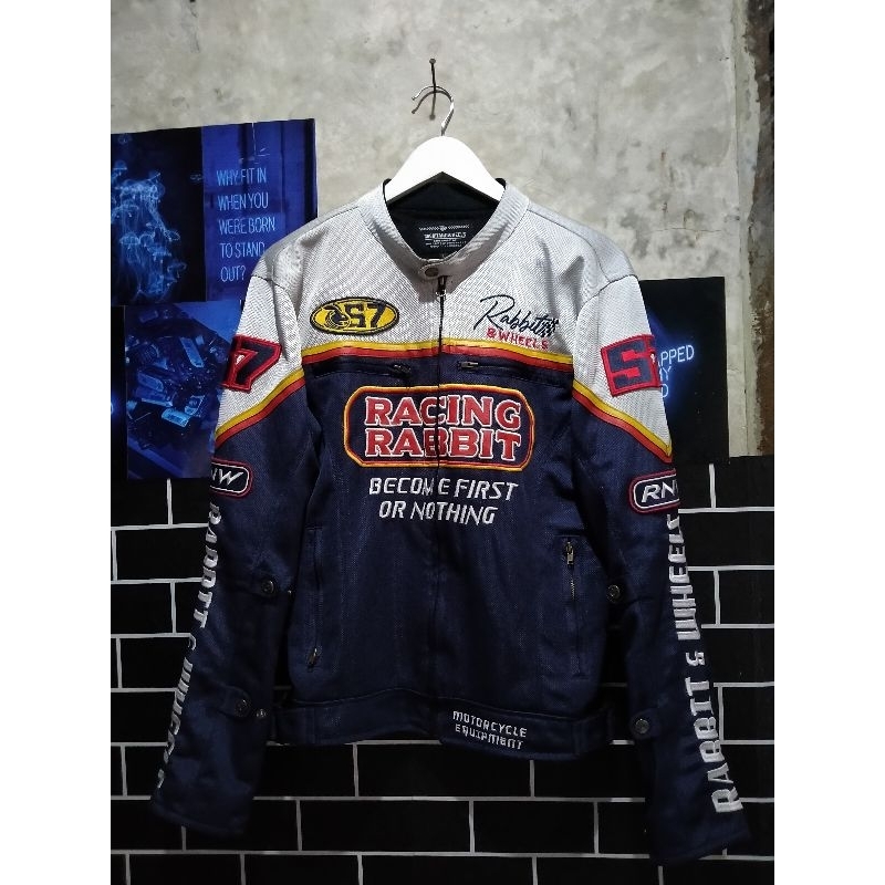 Rabbit and Wheels Ocean