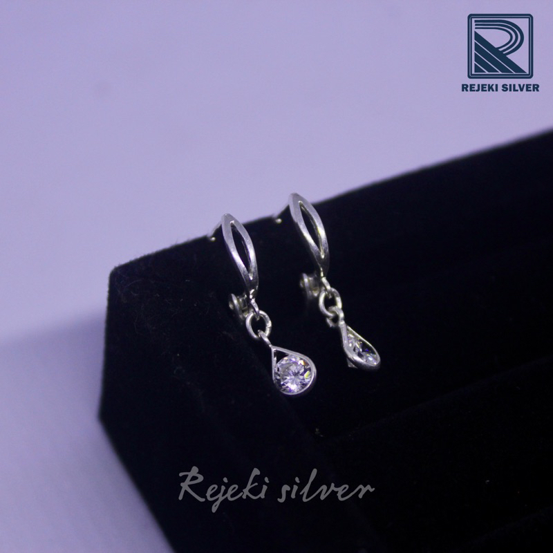 Anting Drop Perak Permata Wanita Silver Asli 925 Lapis Emas Putih Model Permata Tetes Air - Anting W