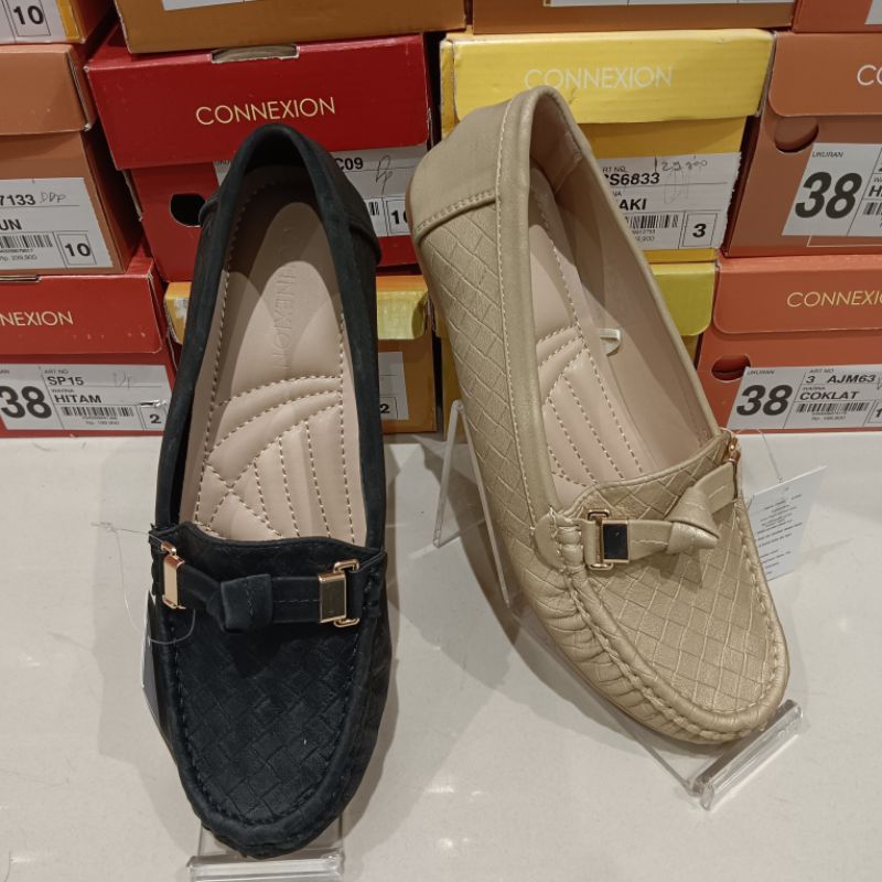 Connexion sepatu flat wanita branded matahari