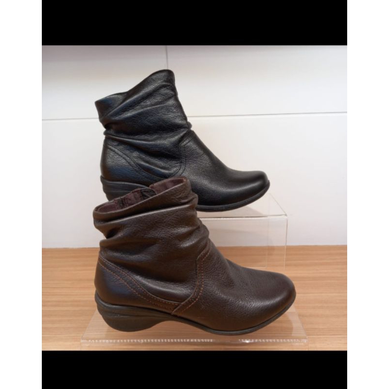 sepatu Boots wanita Hush Puppies