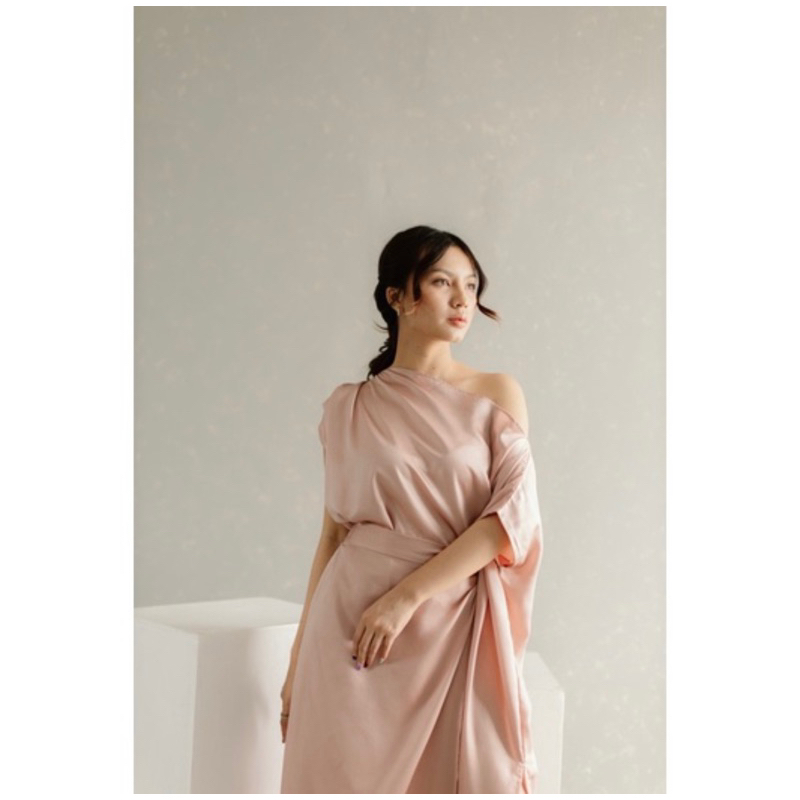 AURA DRESS / DRESS PESTA PREMIUM / DRESS TULLE / DRESS A-line / DRESS MAXI / DRESS WANITA BY BEAUTEE