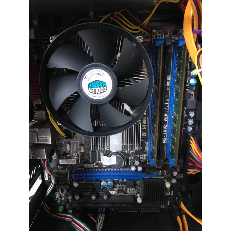 mobo msi g41m-p33combo+proce Q6600+fan+ddr2 2 gb 2keping(4gb)+vga nvidia (2gb)