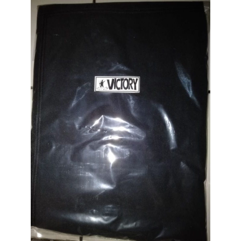 Selimut VICTORY hitam hotel / motel / kost / asrama / homestay / guest house / oyo / red doorz / rum