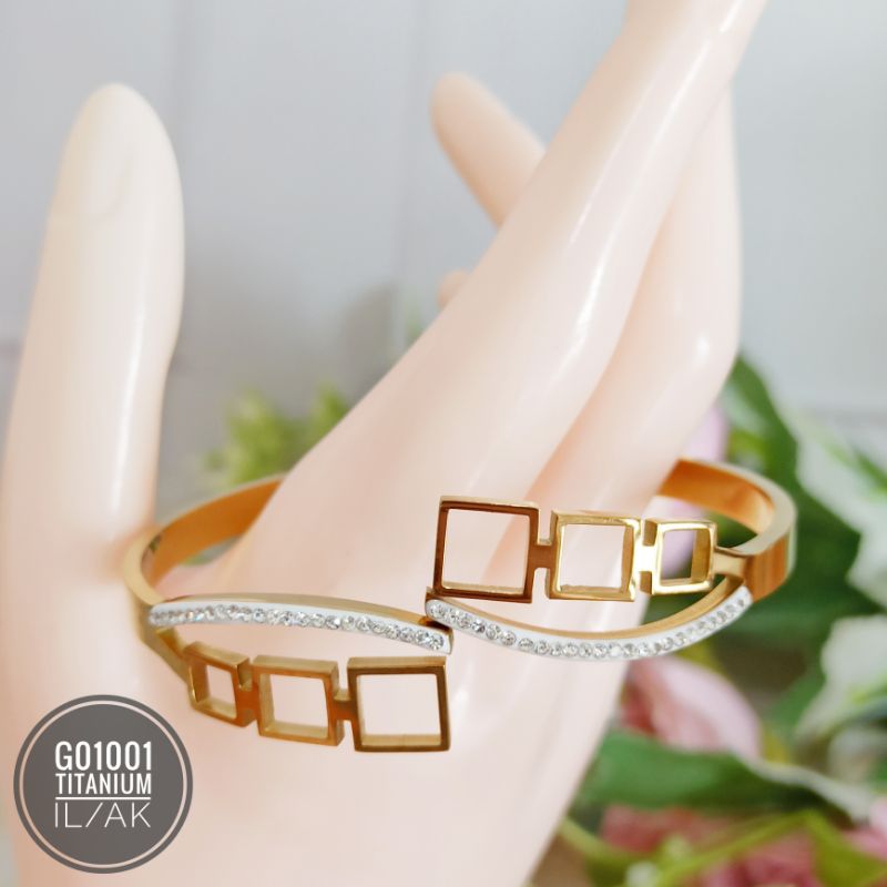 Gelang Titanium bangle gold G01001